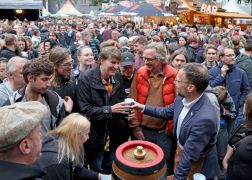 Fruehlingsmarkt In Jena Startschuss Fuer Zehn Tage Party 04